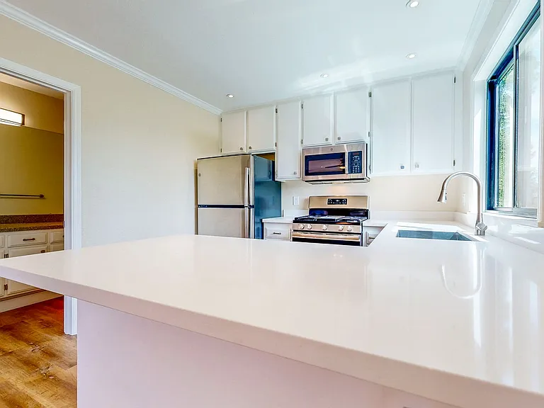 1600 Sylvaner Ave — Photo 12