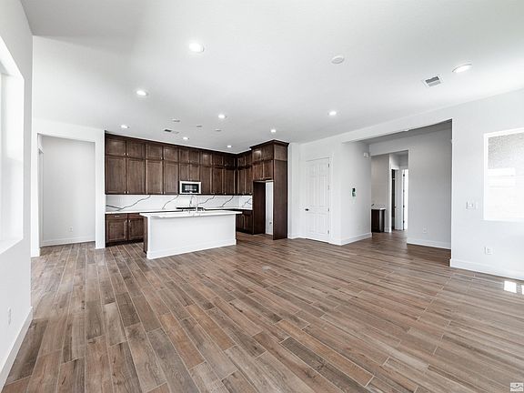 4th image of 7309 Oakmont Ln Homesite 17