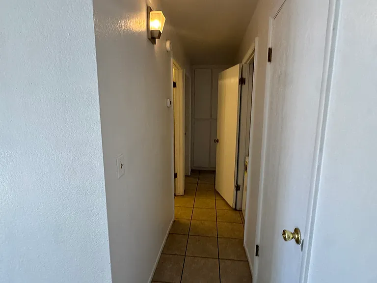 1539 Monte Vista Dr #C — Photo 14