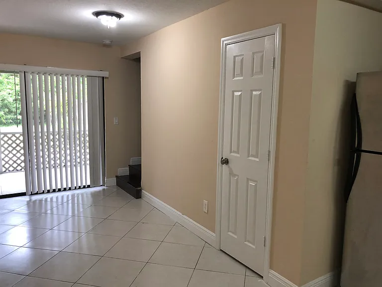 7395 Albany Rd — Photo 10