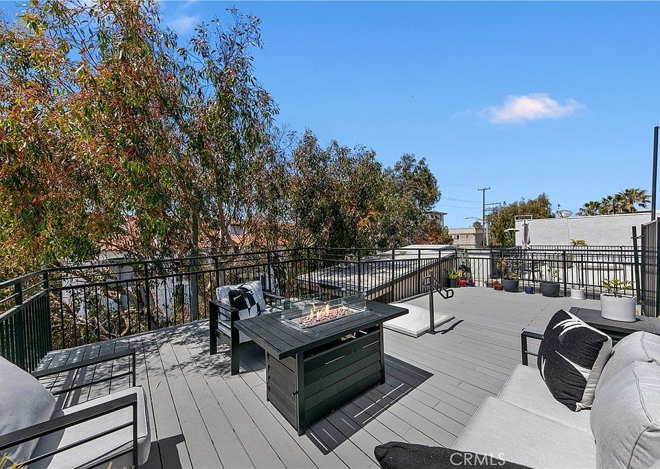1st image of 3512 Pacific Ave APT 2