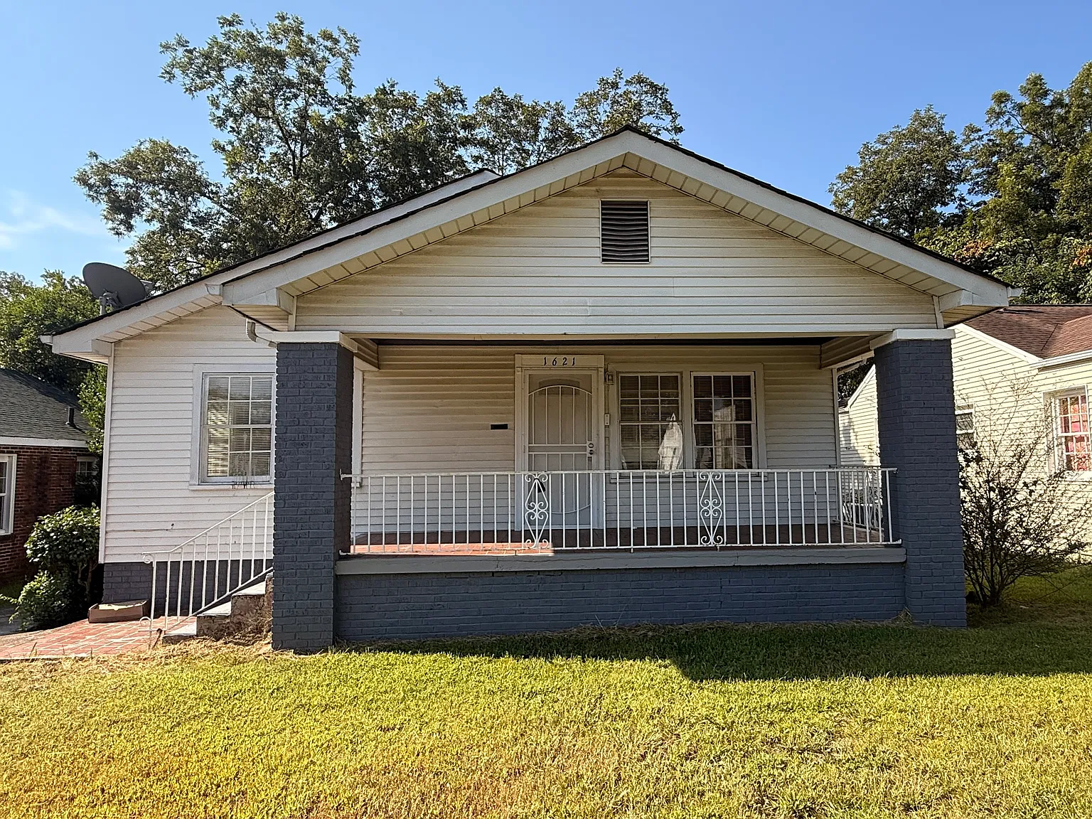 3 bed, 1248 sqft, $1,200 — Photo 1