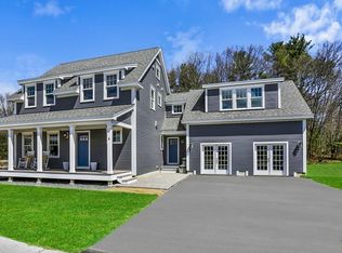 8 Duffy Dr, Newburyport, MA 01950