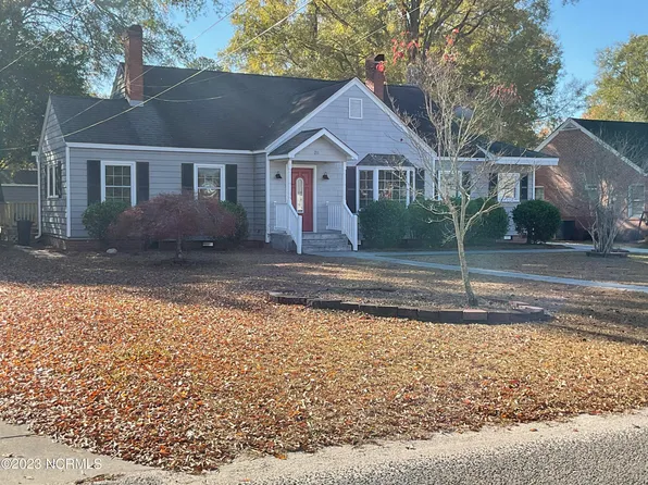 211 W Hall Street, Wallace, NC 28466