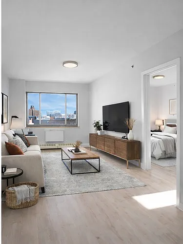 2205 3rd Ave #8D Photo 1