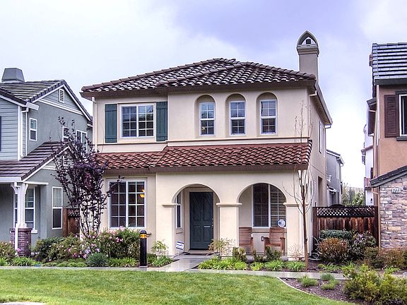 Hayward Home in Great Location