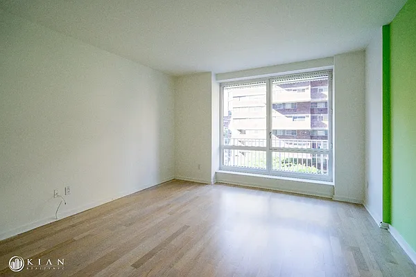 Rented by Kian Realty | media 11