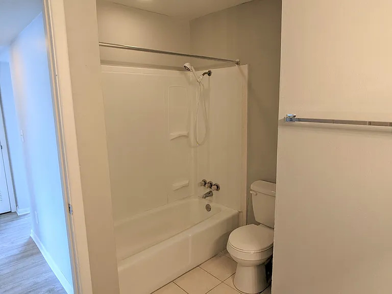 268 Meadow Dr #11 — Photo 2