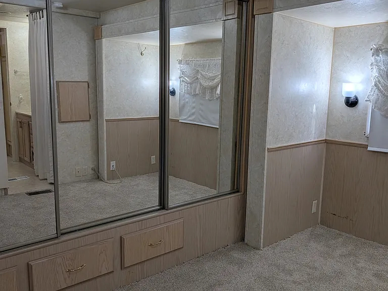 281 S Saginaw Rd — Photo 13