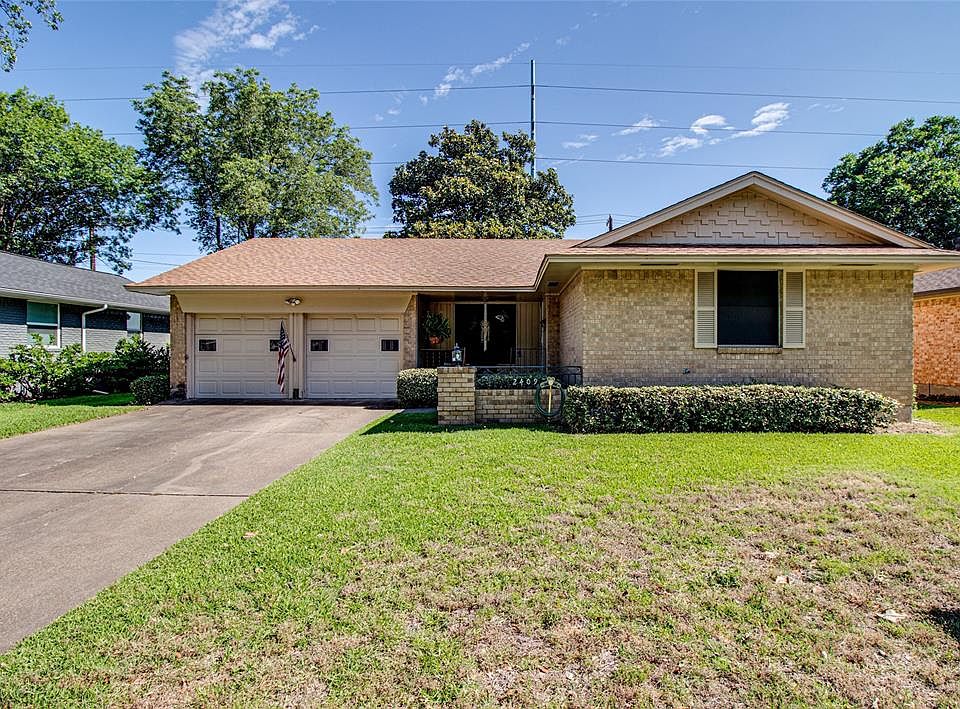 1st image of 2409 Cardinal Ln