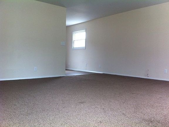 4th image of 3613 Payton Ave