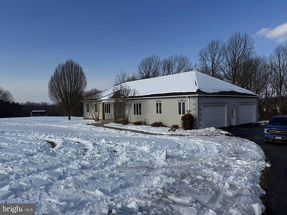 3rd image of 4732 Westwind Dr