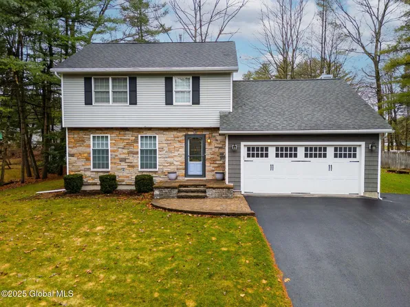 5 Hidden Hills Drive, Queensbury, NY 12804