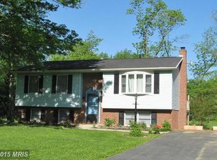 172 Estates Dr, Falling Waters, WV 25419