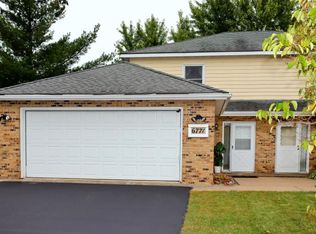 6771 Sherwood Rd, Woodbury, MN 55125