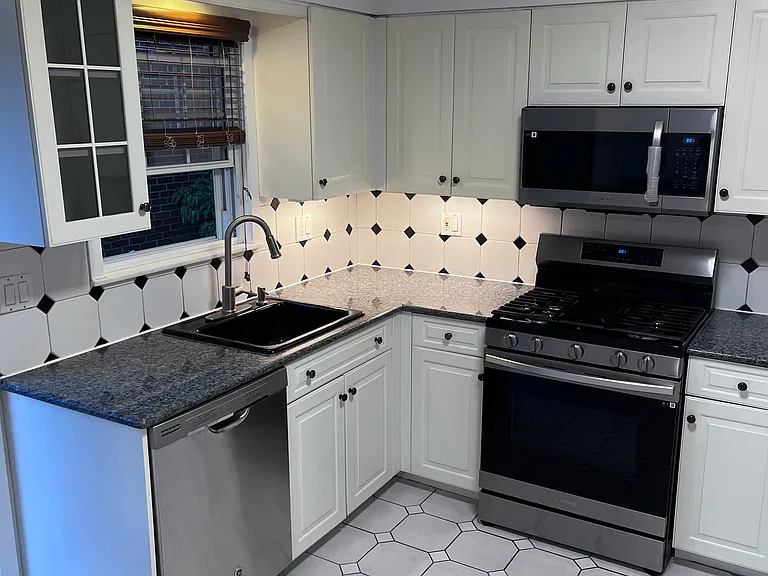 395 Coolidge Ave #1 — Photo 9