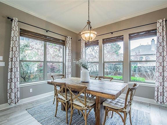 3rd image of 2711 Brindisi Way