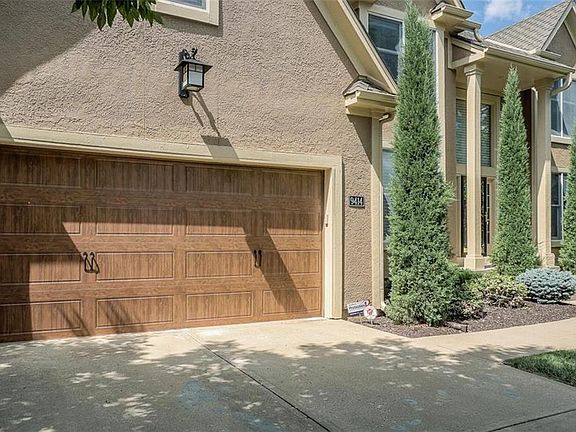 2nd image of 9414 W 148th Pl