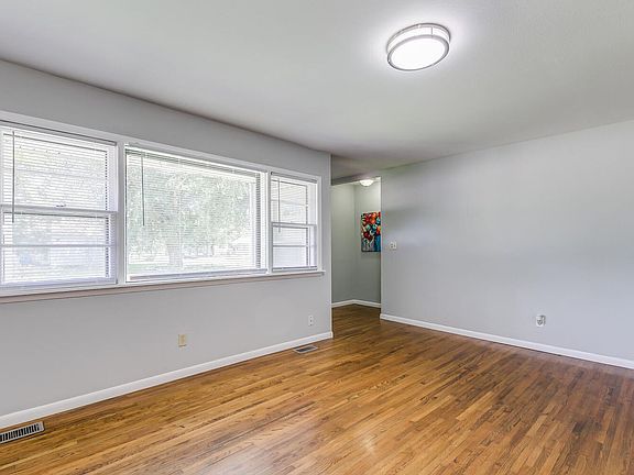 4th image of 233 S Lamar Ct
