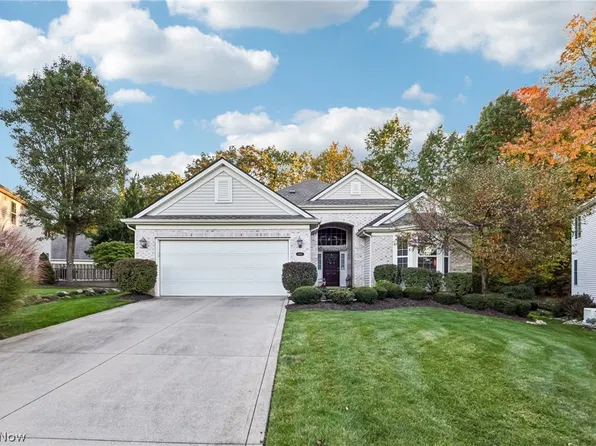 3742 Lovina Ln, Stow, OH 44224