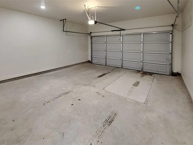 8909 NW 109th Ln — Photo 17