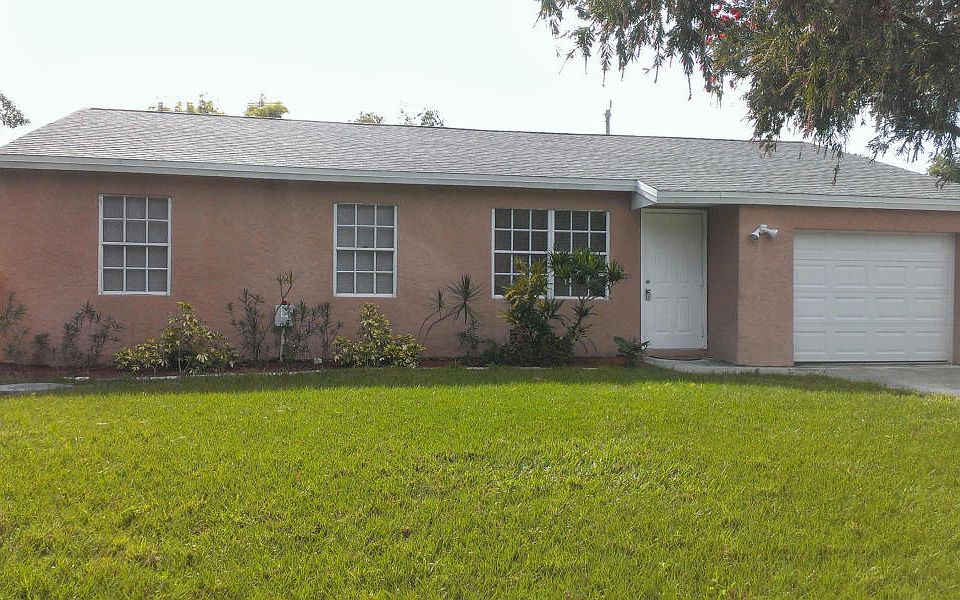 1st image of 2212 SE Berkshire Boulevard