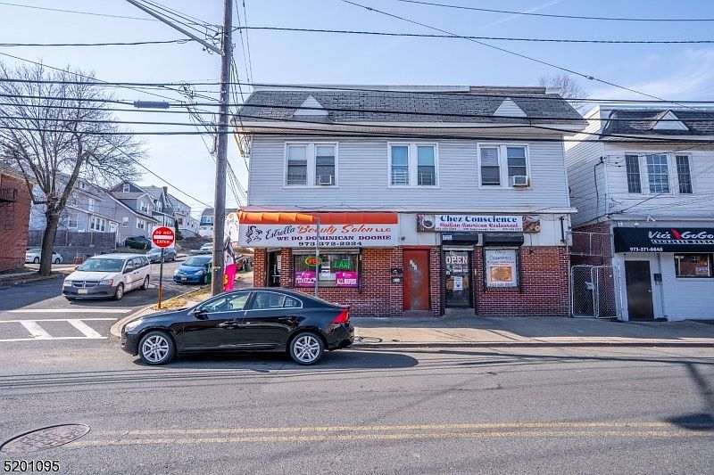 1st image of 399 Stuyvesant Ave