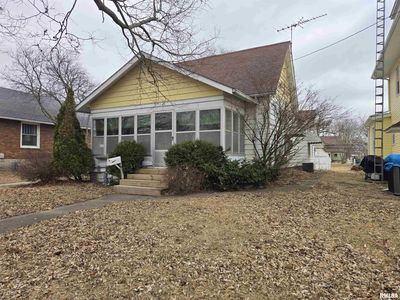 30 N Adams St, Carthage, IL, 62321