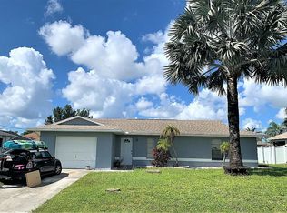 1412 SW 4th Pl, Cape Coral, FL 33991