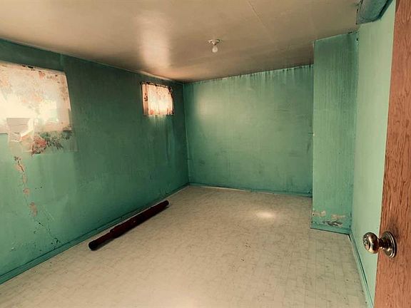 3rd image of 5115 W 46th St
