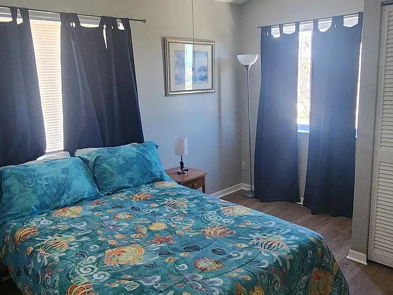 8208 Presidential Ct — Photo 23