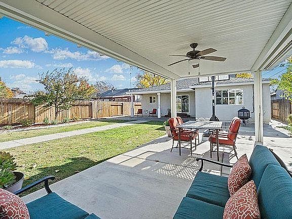 3rd image of 23309 Anita Ave