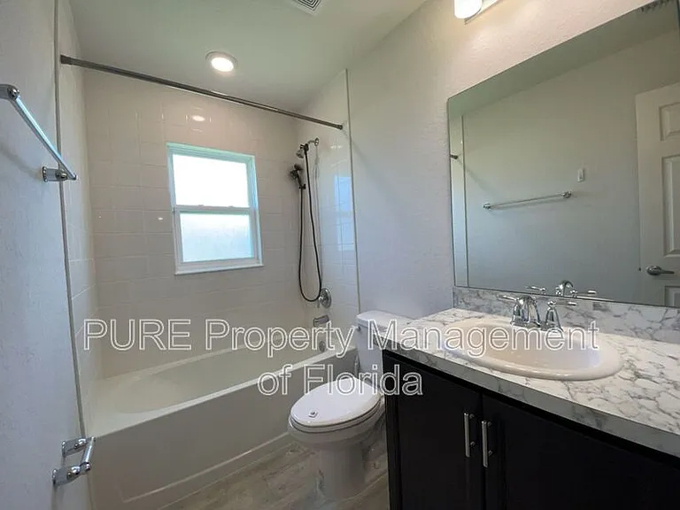 8925 SE 43rd Ave — Photo 22
