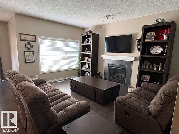 4th image of 73 Meadowview Lndg
