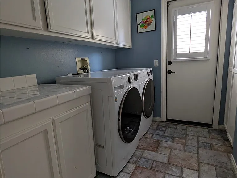 2300 Rutland Pl — Photo 36
