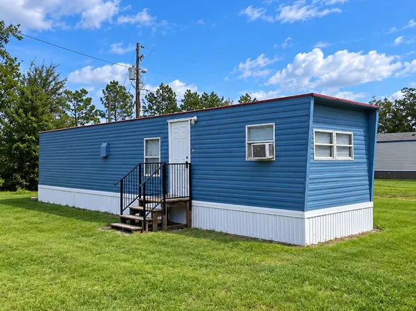 44 Ronnie St #44, Hazlehurst, GA 31539