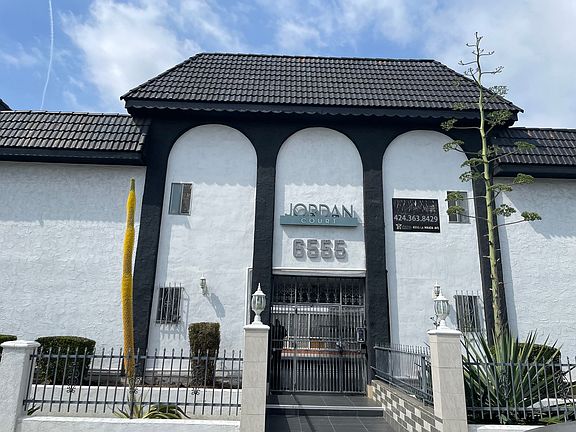 5th image of 6555 La Mirada Ave #656