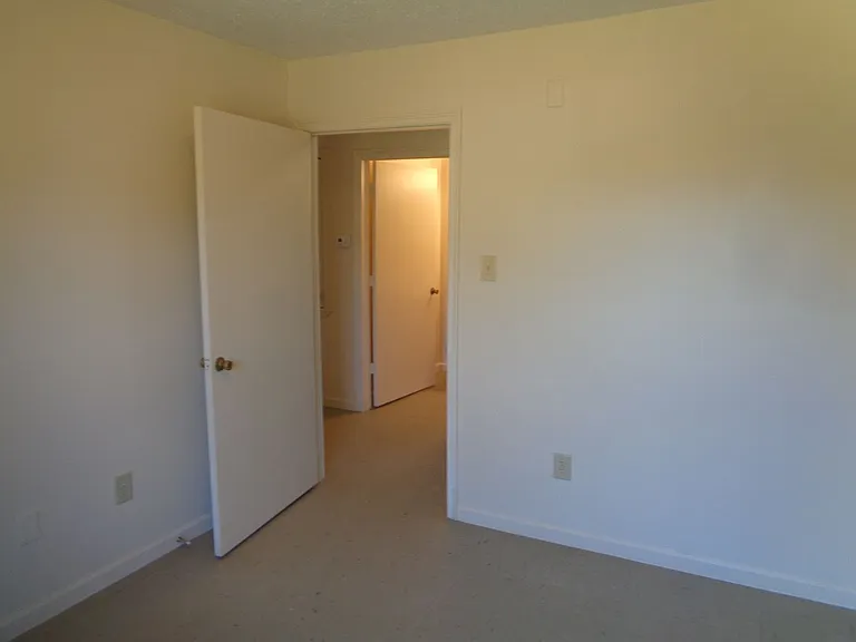 1475 Hadorn Rd — Photo 16