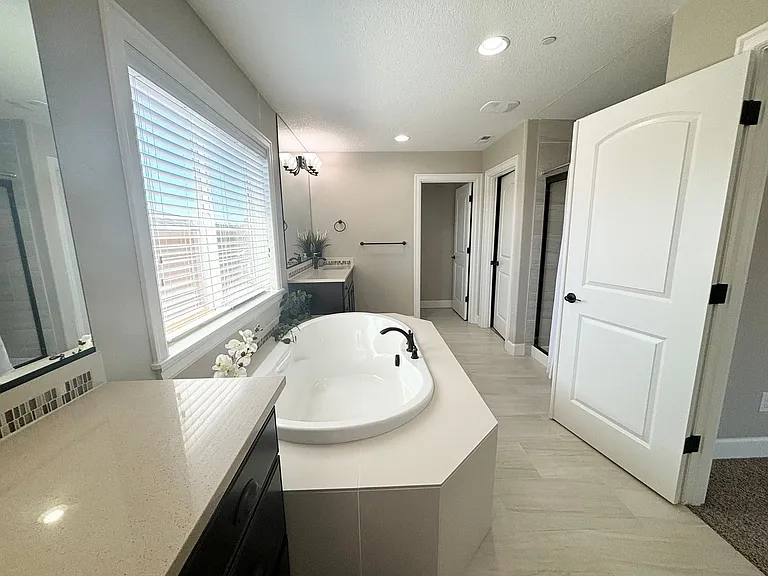 5744 NW 131st Ave — Photo 18