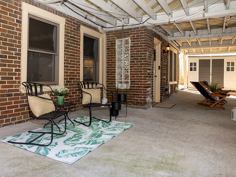 1112 Austin Ave NE #B — Photo 20