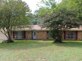 2805 Ladd Ln, Longview, TX 75604