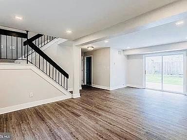 5th image of 9 Heather Dr