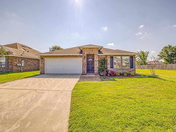 2nd image of 4752 Hilarita Cir