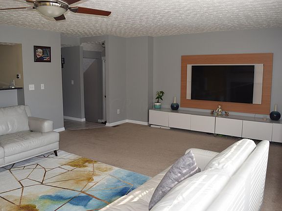2nd image of 6005 Blaverly Dr