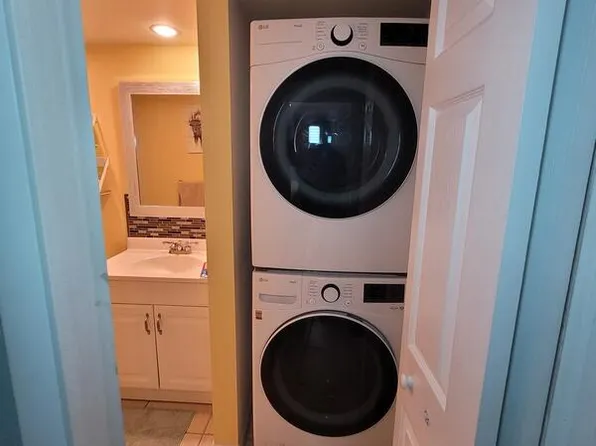 925 9th Lane, Greenacres, FL 33463