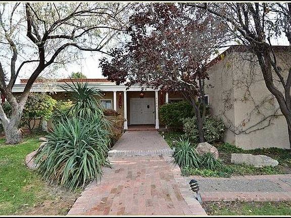 2nd image of 4308 Avenida La Resolana NE
