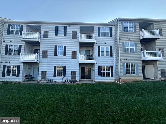 2nd image of 1403 Key Pkwy #103