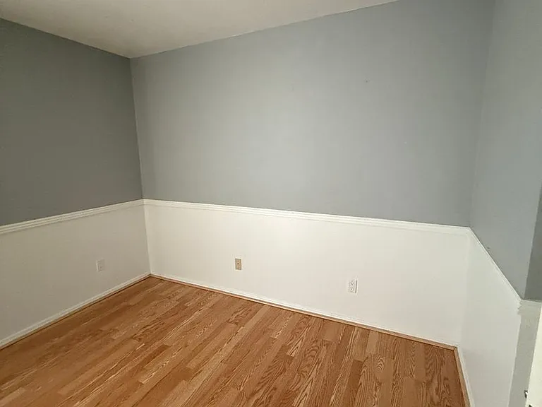 2263 E Hampton Ave — Photo 15