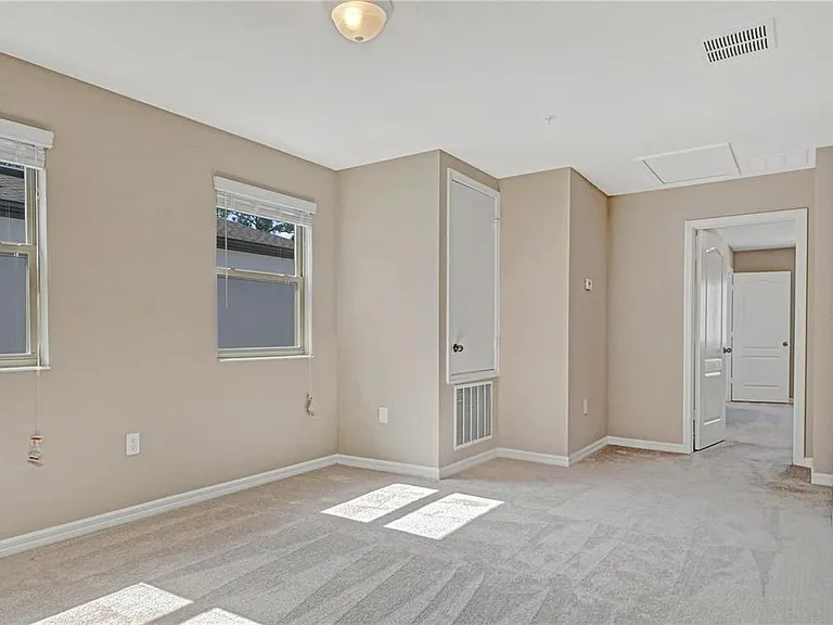 310 Cedar Bark Ln — Photo 11