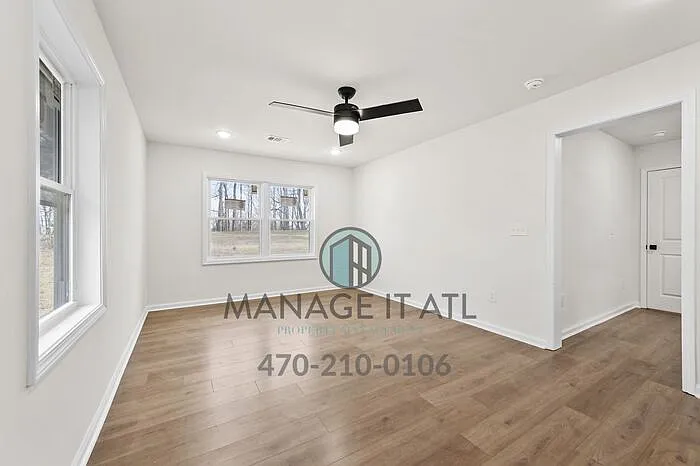 2762 Candler Rd — Photo 23